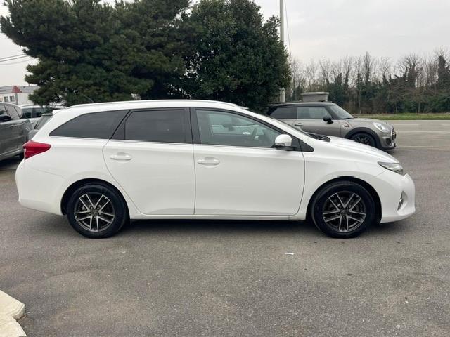 Toyota Auris Touring Sports 1.4 D-4D Lounge