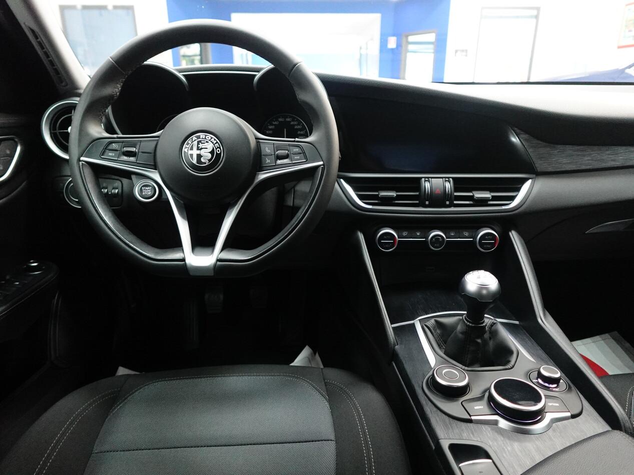 Alfa Romeo Giulia 2.2 MJT 160 CV BUSINESS