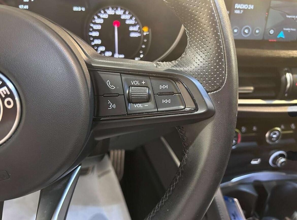 Alfa Romeo Stelvio 2.2 Turbodiesel 190 CV AT8 RWD Business