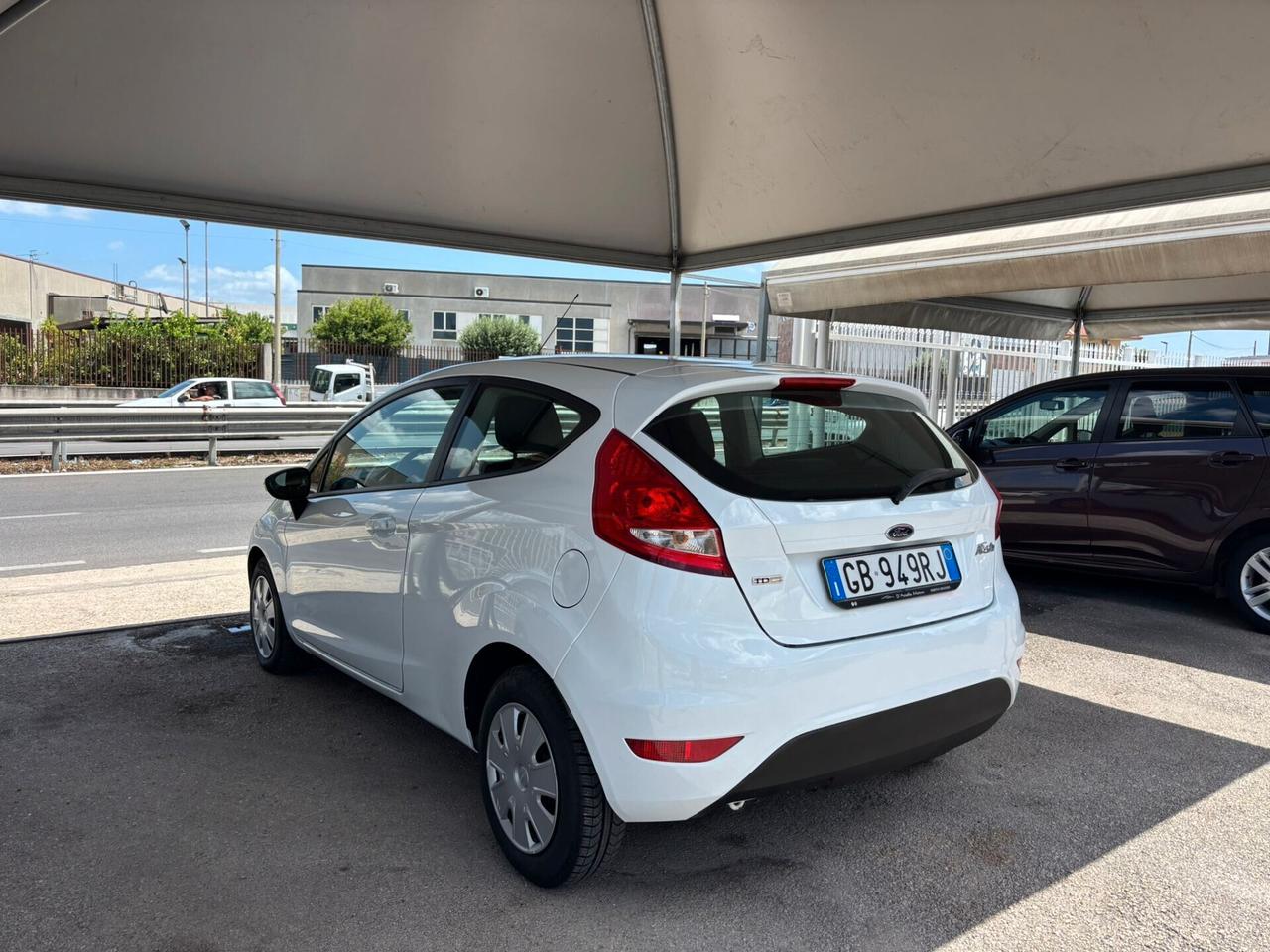 Ford Fiesta Fiesta+ 1.4 TDCi 68CV 3 porte
