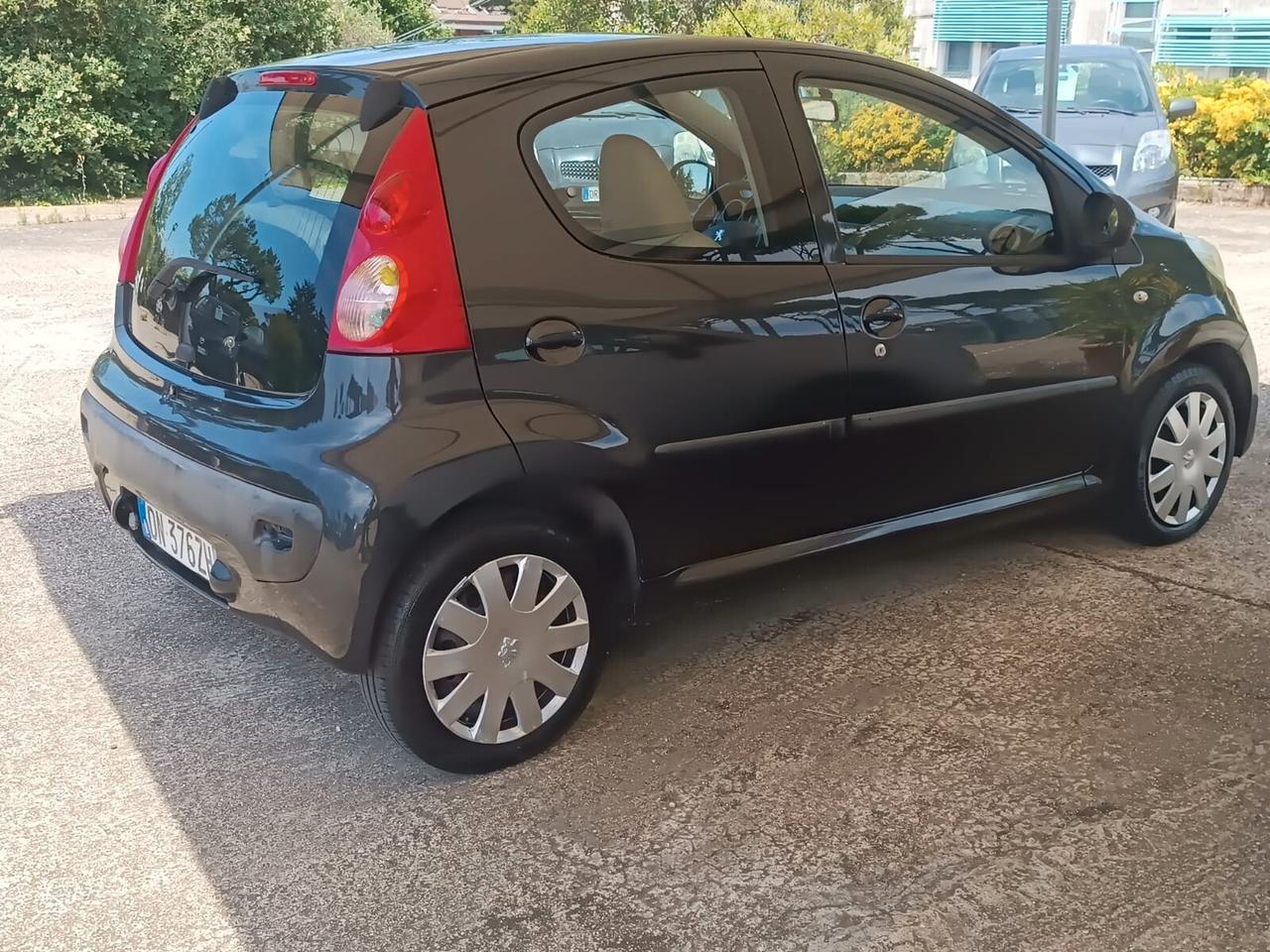 Peugeot 107 1.0 Km121.000 Gar Rate