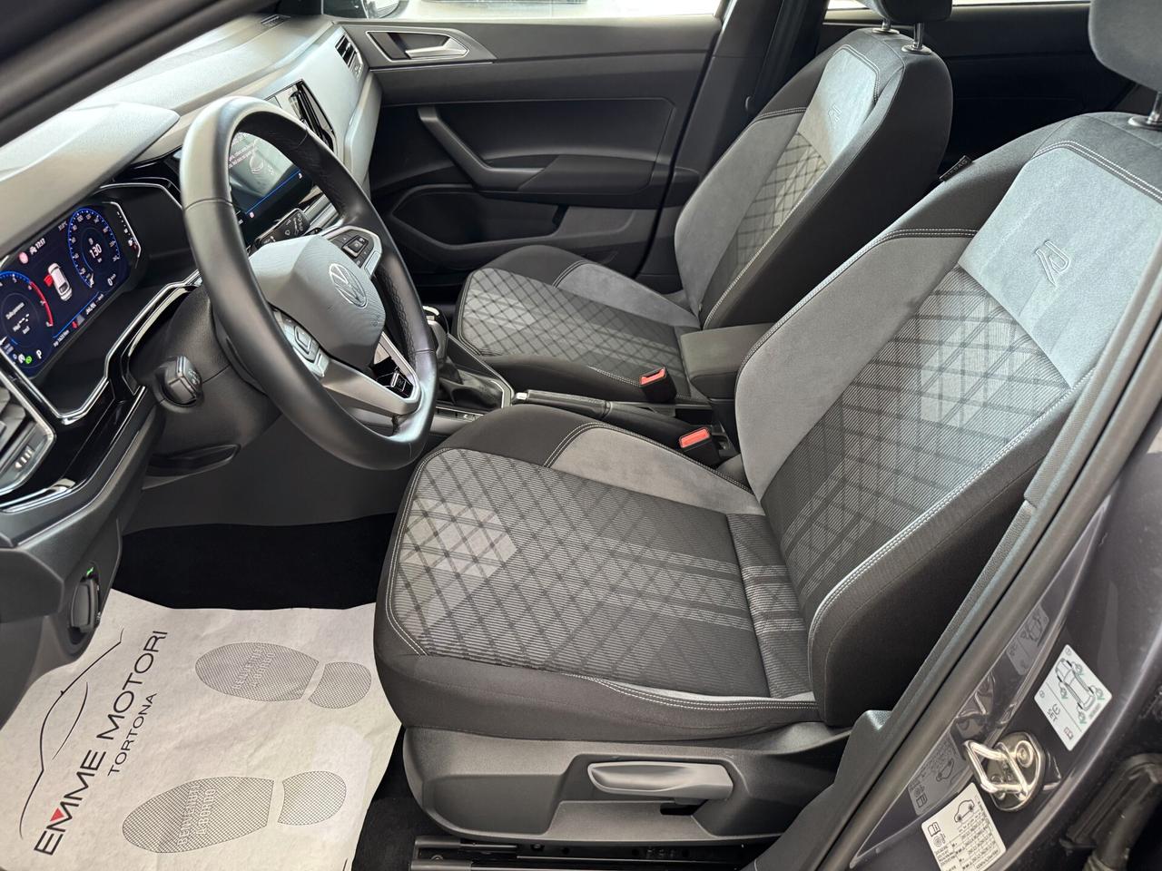 Volkswagen Taigo 1.0 tsi DSG R-Line Plus / NO VINCOLI /