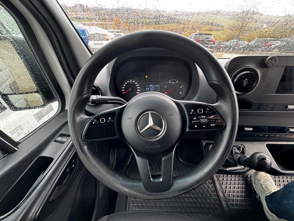 Mercedes-Benz Sprinter Cargo Van