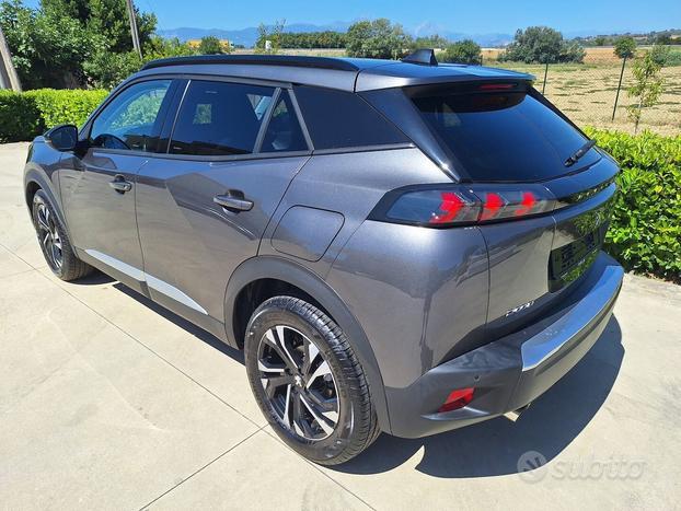 Peugeot 2008 1.2 110cv. Modello Allur, Km 38.200
