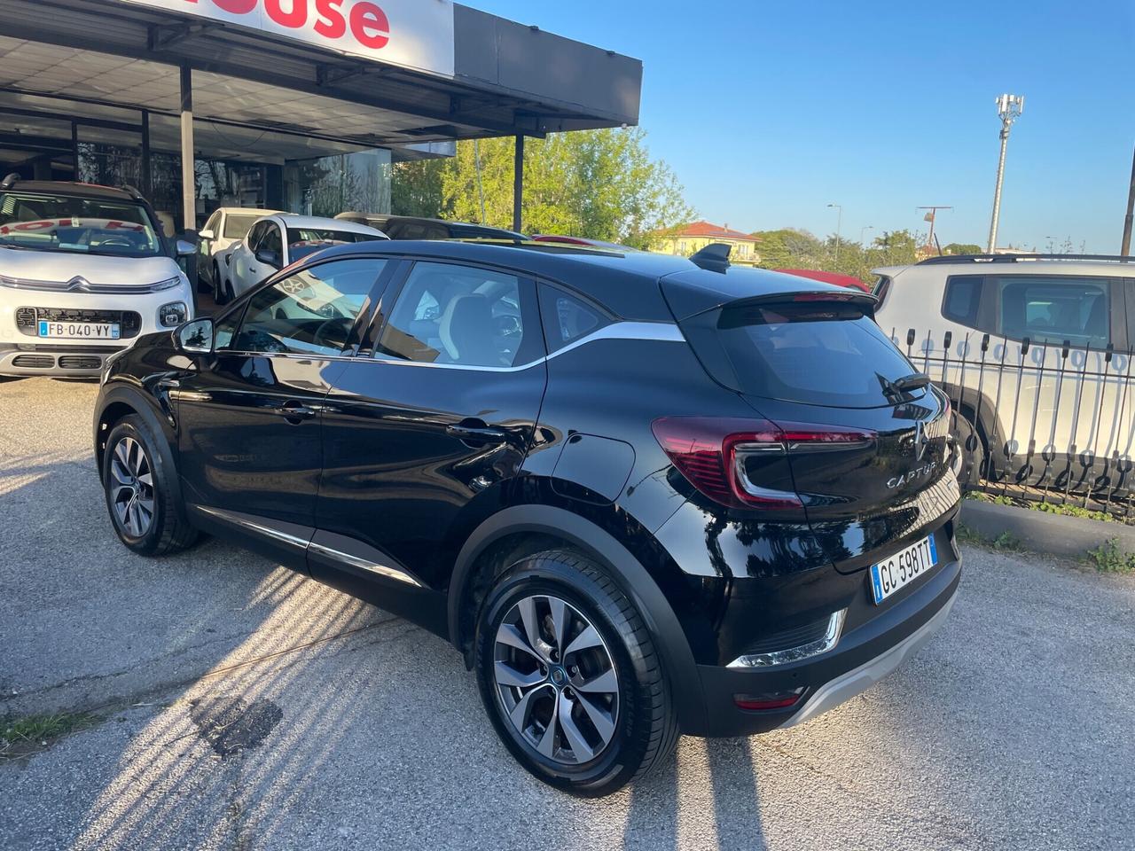 Renault Captur Plug-in Hybrid E-Tech 160 CV Intens