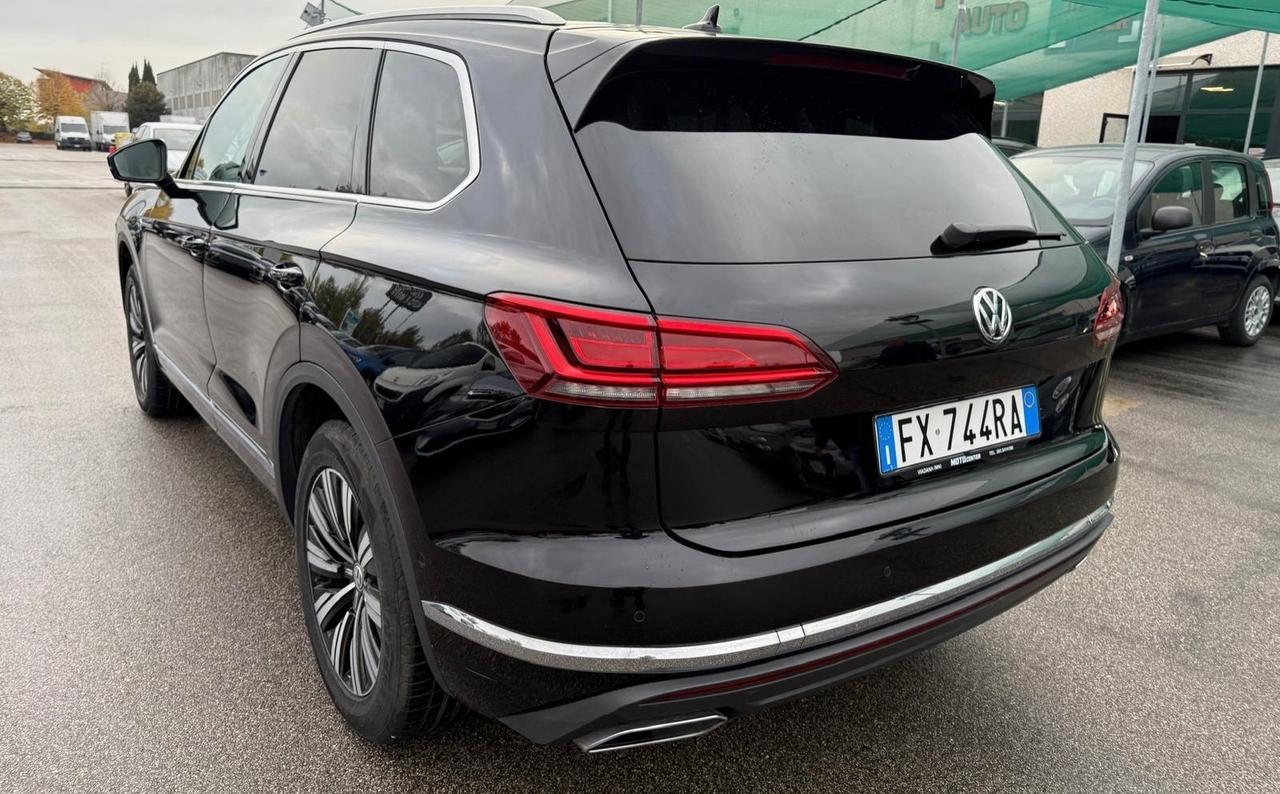 VOLKSWAGEN TOUAREG 3.0 V6 ADVANCED 231CV - FULL LED, VIRTUAL COCKPIT, PELLE