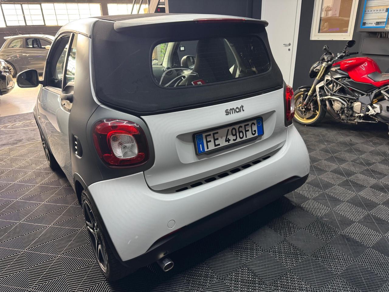 Smart ForTwo 0.9 Turbo 90 CV (2016) – Agile e Scattante!