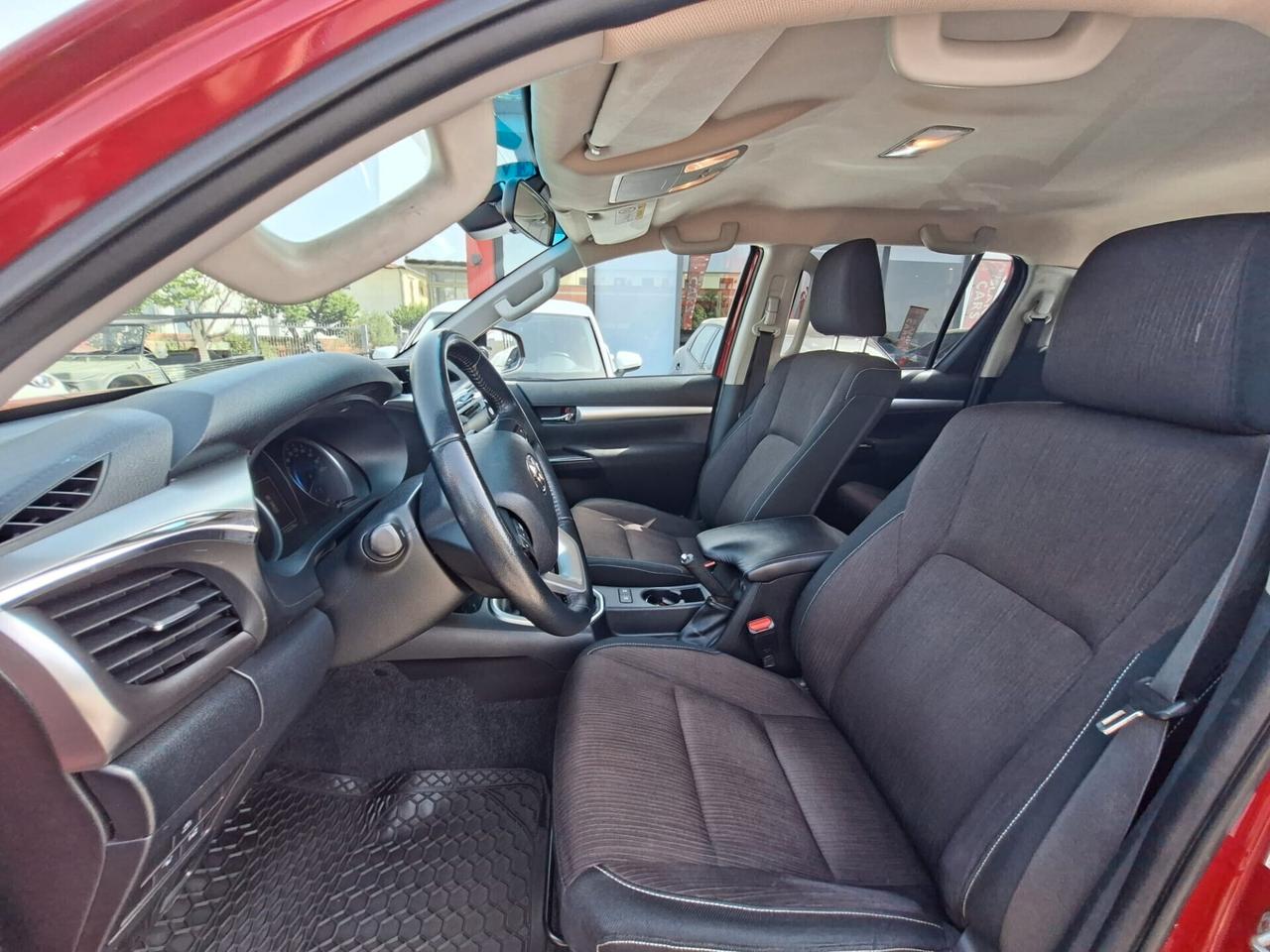 Toyota Hilux 2.4 4WD Double Cab 150cv Executive