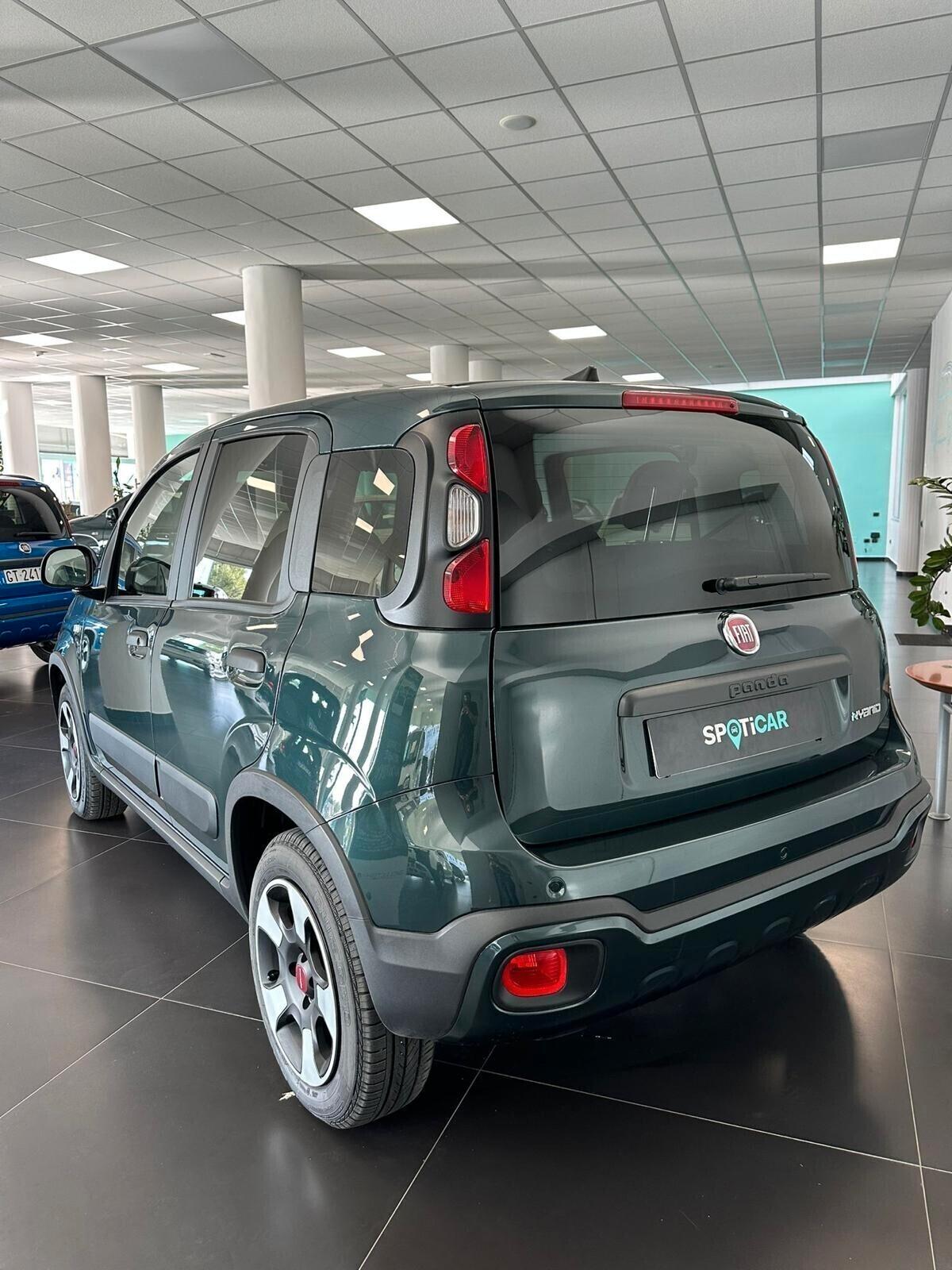 Fiat Panda Cross 1.0 FireFly S&S Hybrid 2024