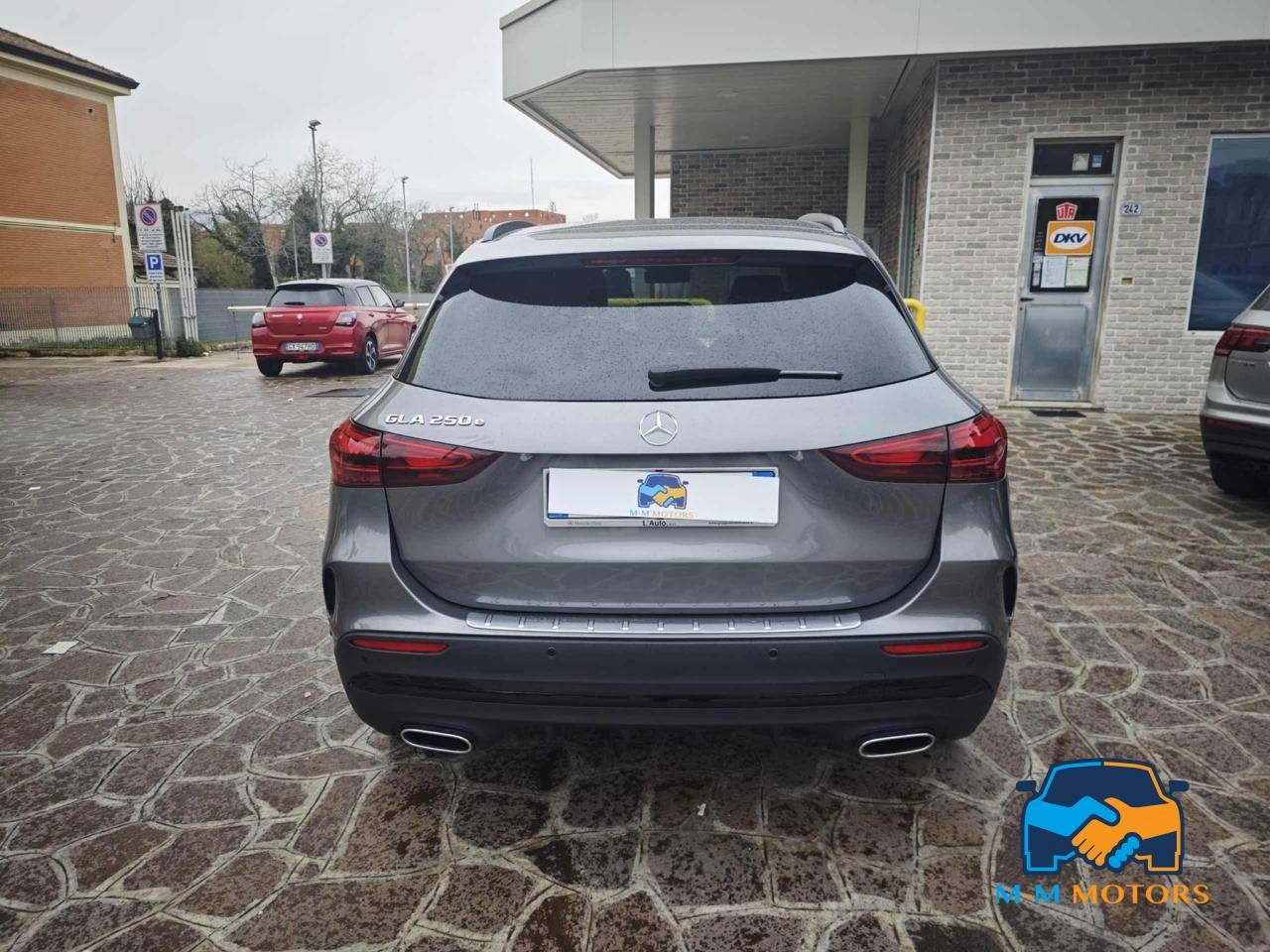 Mercedes-Benz GLA 250 e hybrid EQ AMG Line Premium