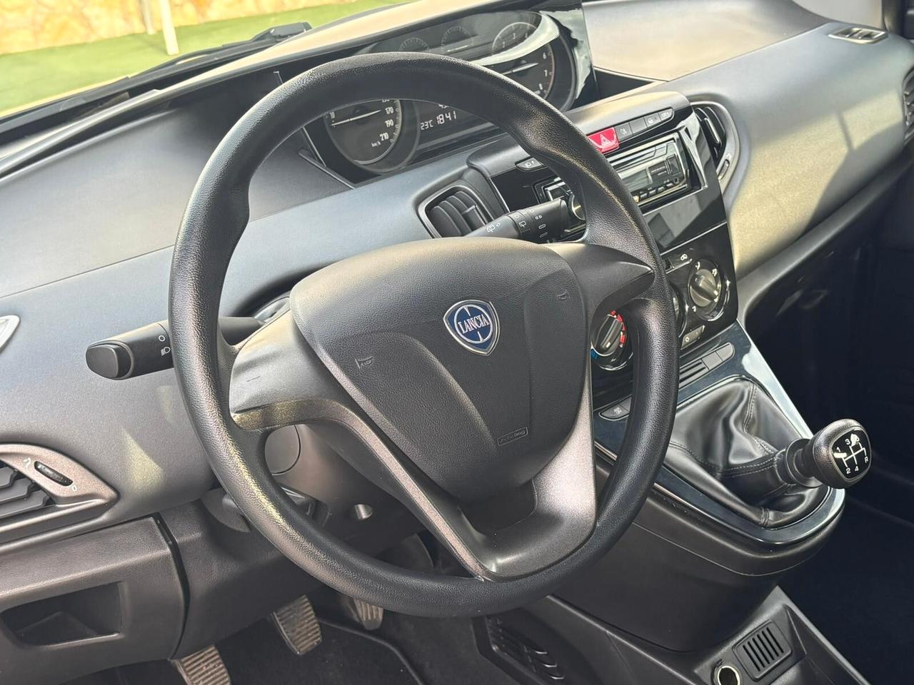 Lancia Ypsilon 1.2 69 CV 5 porte Platinum