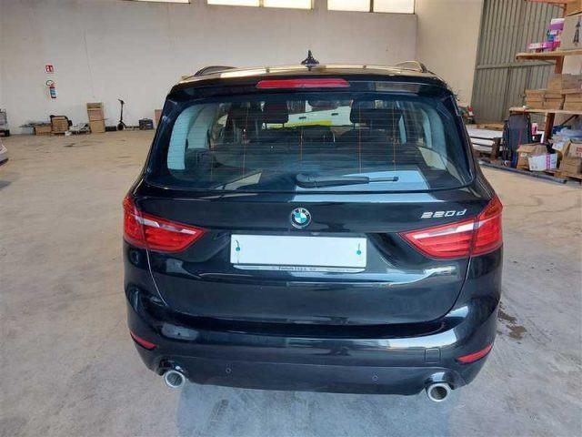 BMW 220 d Active Tourer Business aut. 7P