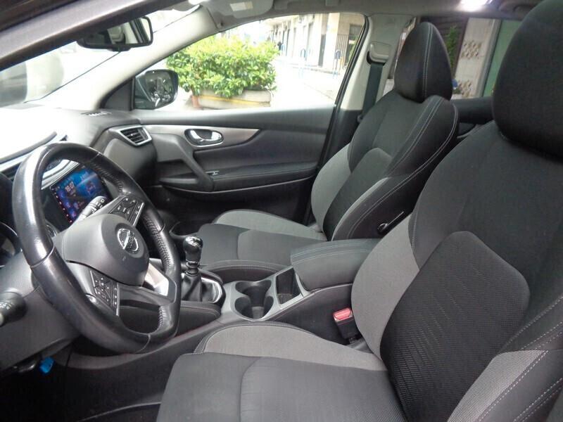 Nissan Qashqai 1.5 dCi N-Connecta
