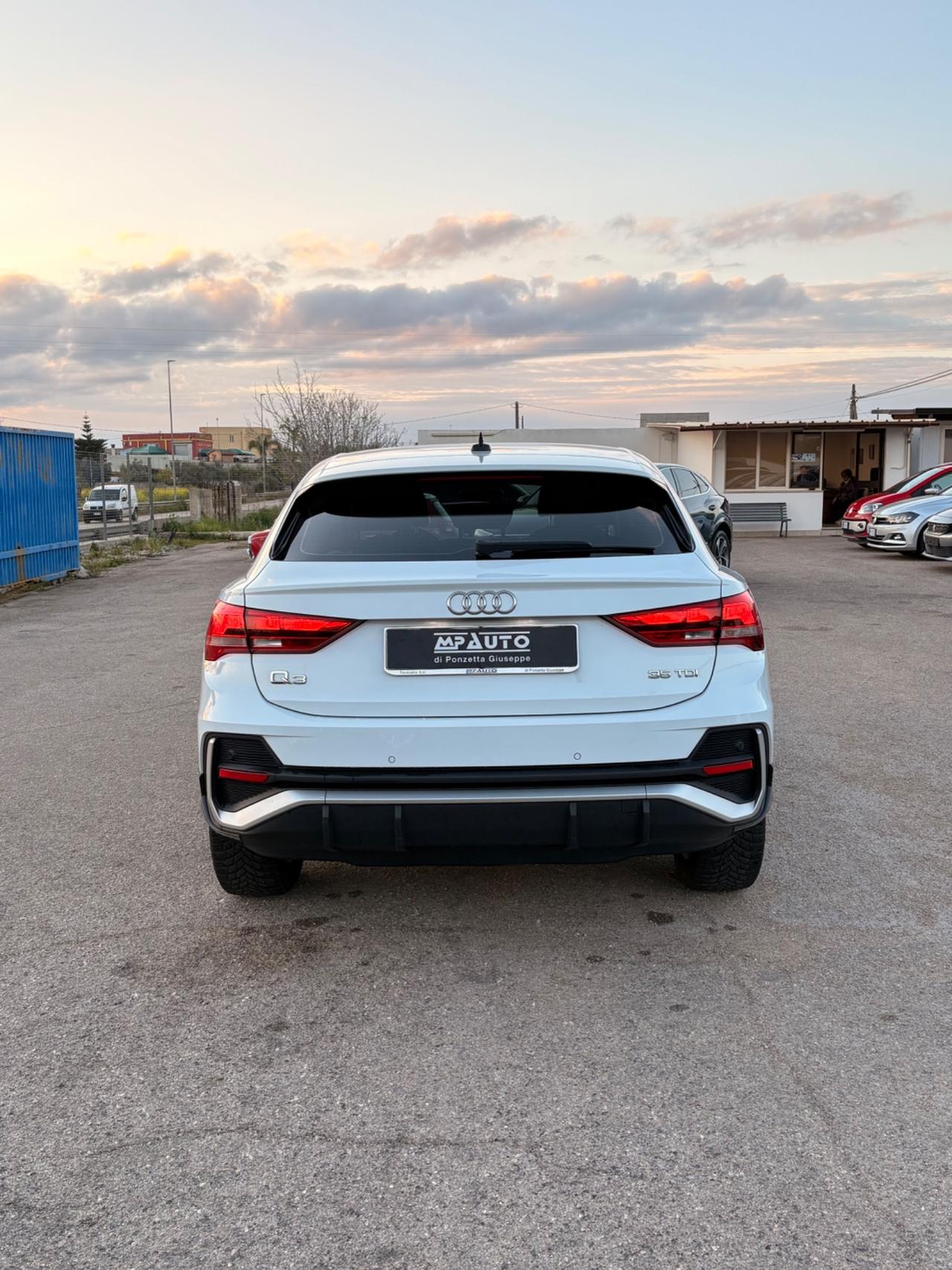 Audi Q3 35 TDI Sportback s line edition