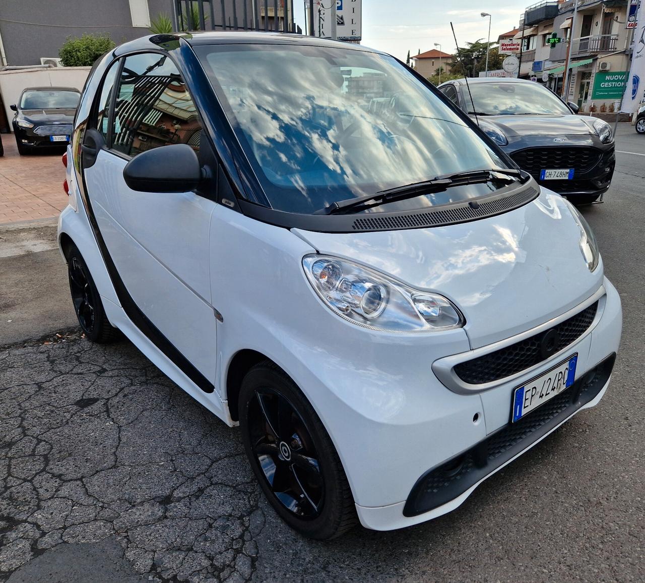 Smart ForTwo 1000 52 kW coupé pure