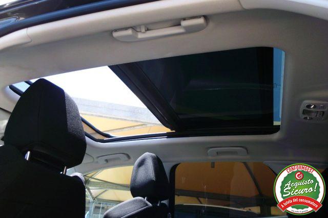 PEUGEOT 3008 BlueHDi 130 S&S EAT8 Business