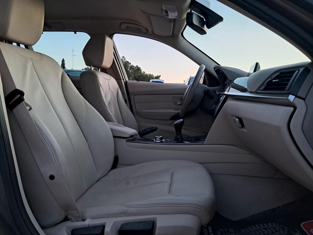 Bmw 318d 143cv Touring*Luxury*PELLE*BIXENON