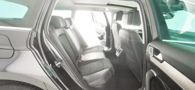 VOLKSWAGEN Passat Variant 2.0 TDI SCR EVO DSG Executive