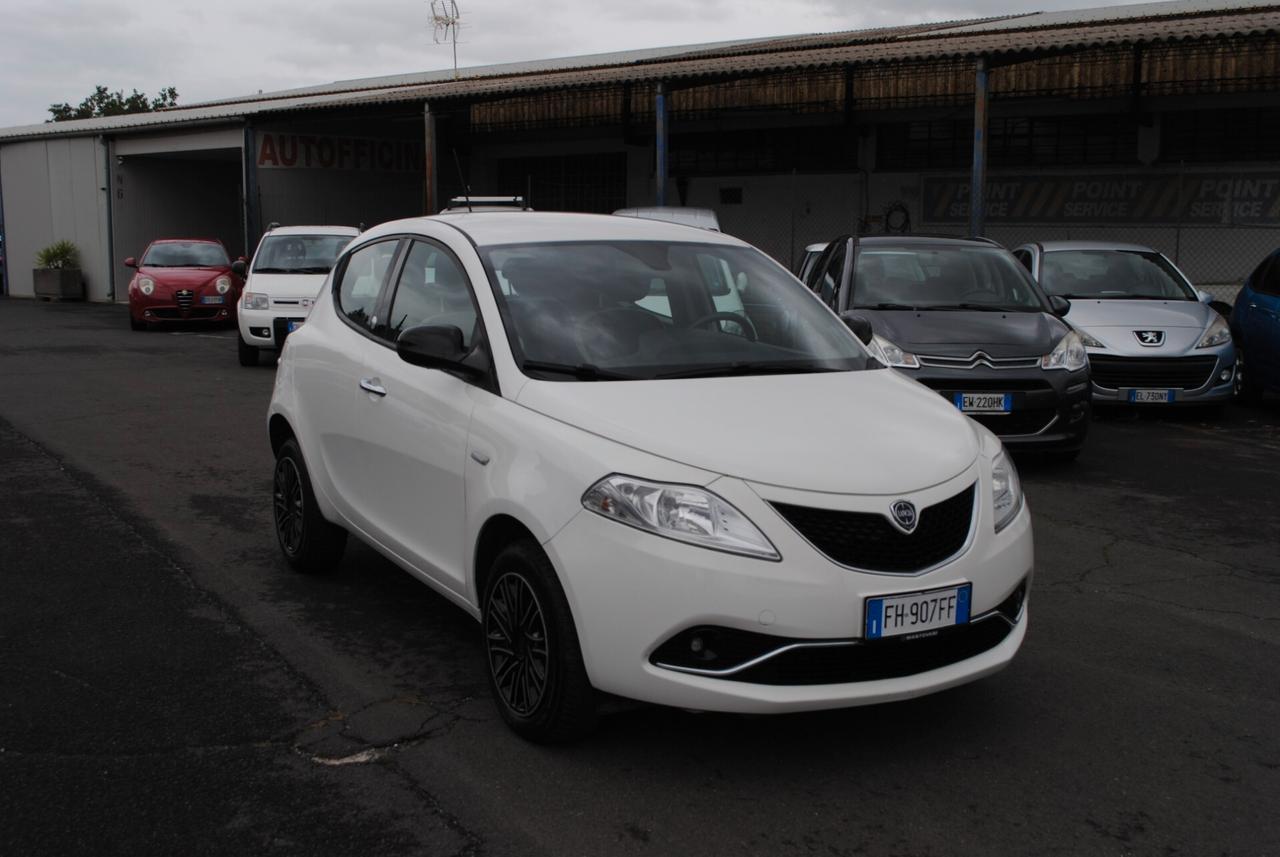 LANCIA YPSILON 0.9 84 CV BENZ/METANO