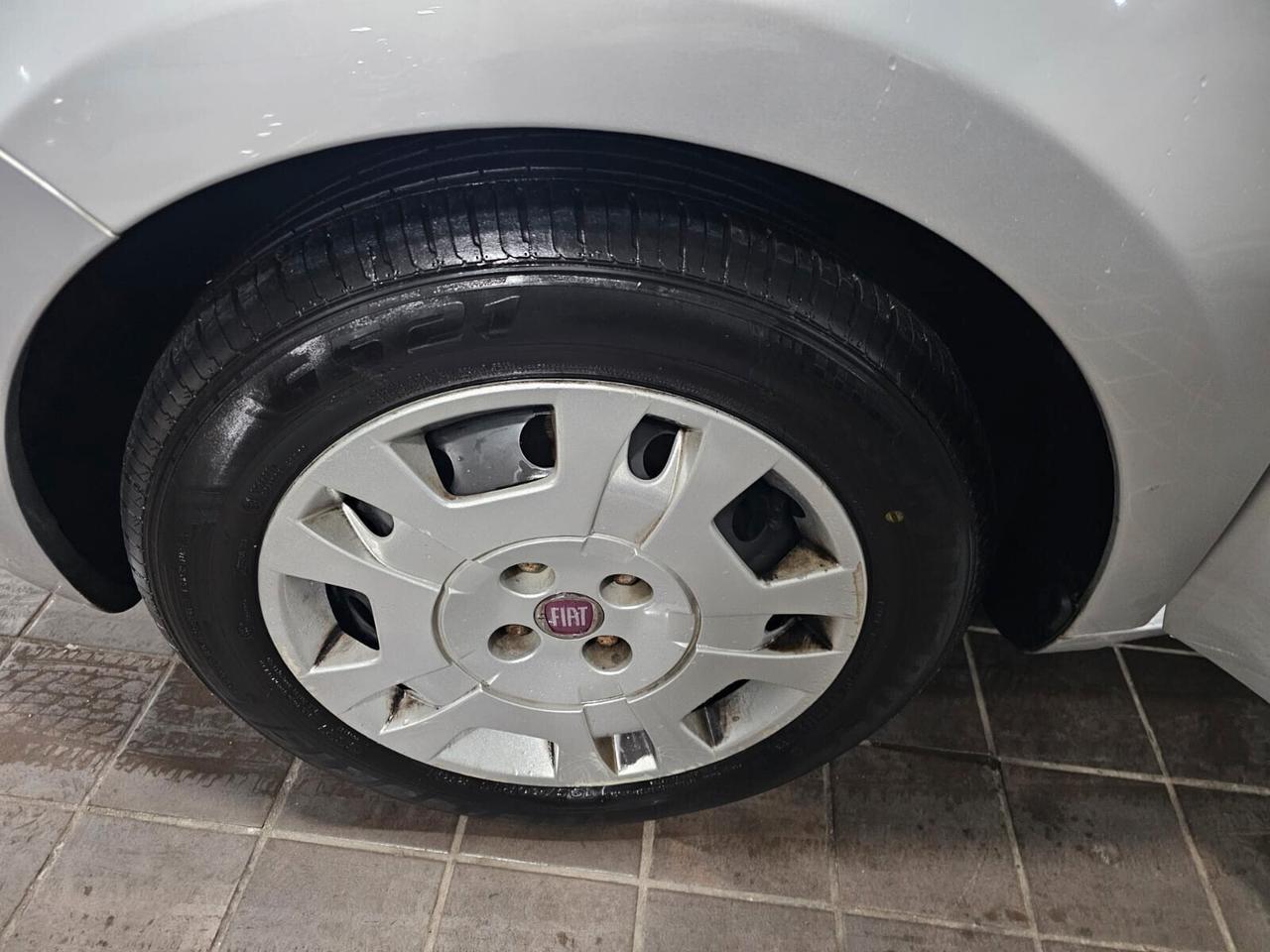 NUOVA FIAT IDEA EMOTION 1.3 MJT 95CV - KM CERTIFICATI - COME NUOVA