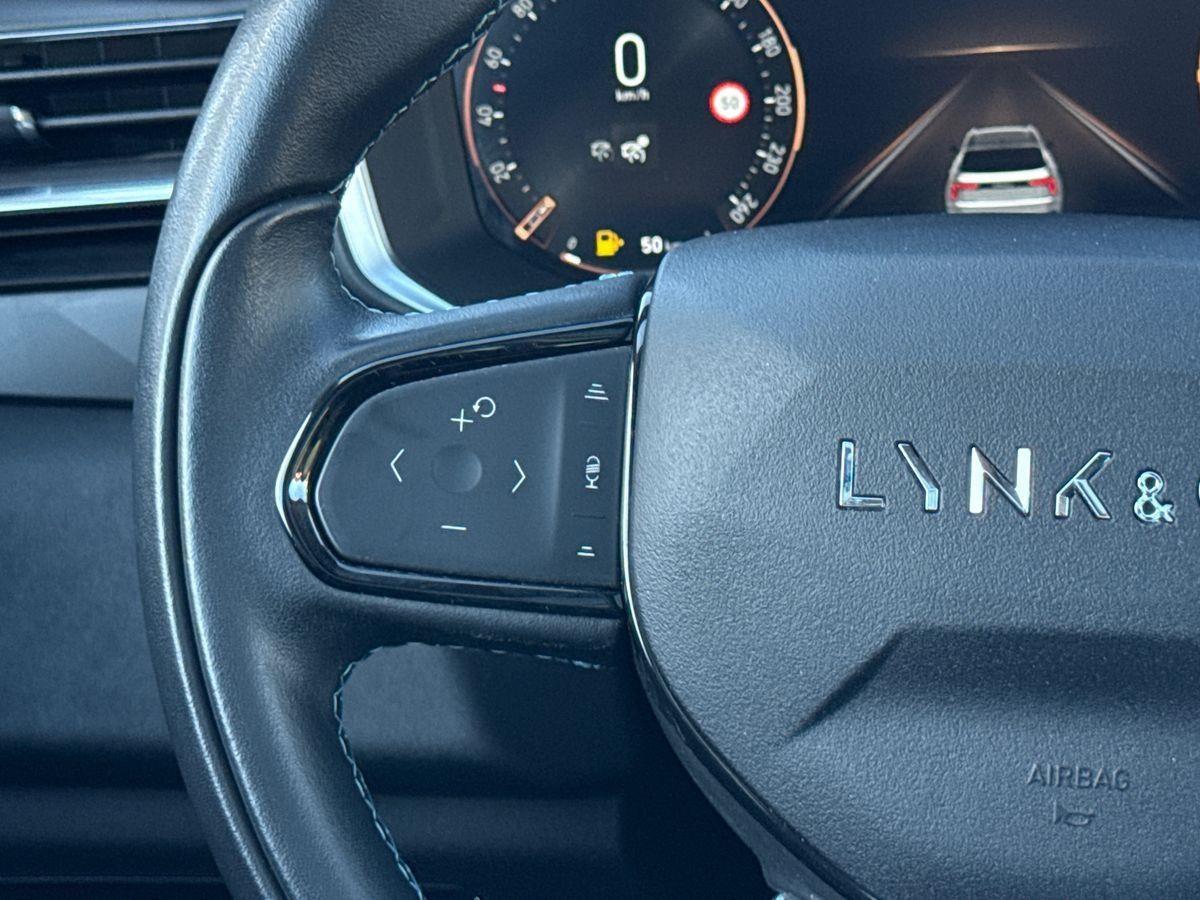 Lynk & Co 01 - 01 1.5 td phev auto
