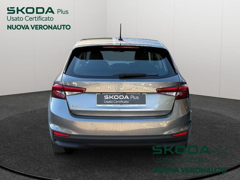 Škoda Fabia Young Edition 1.0 TSI 95 CV