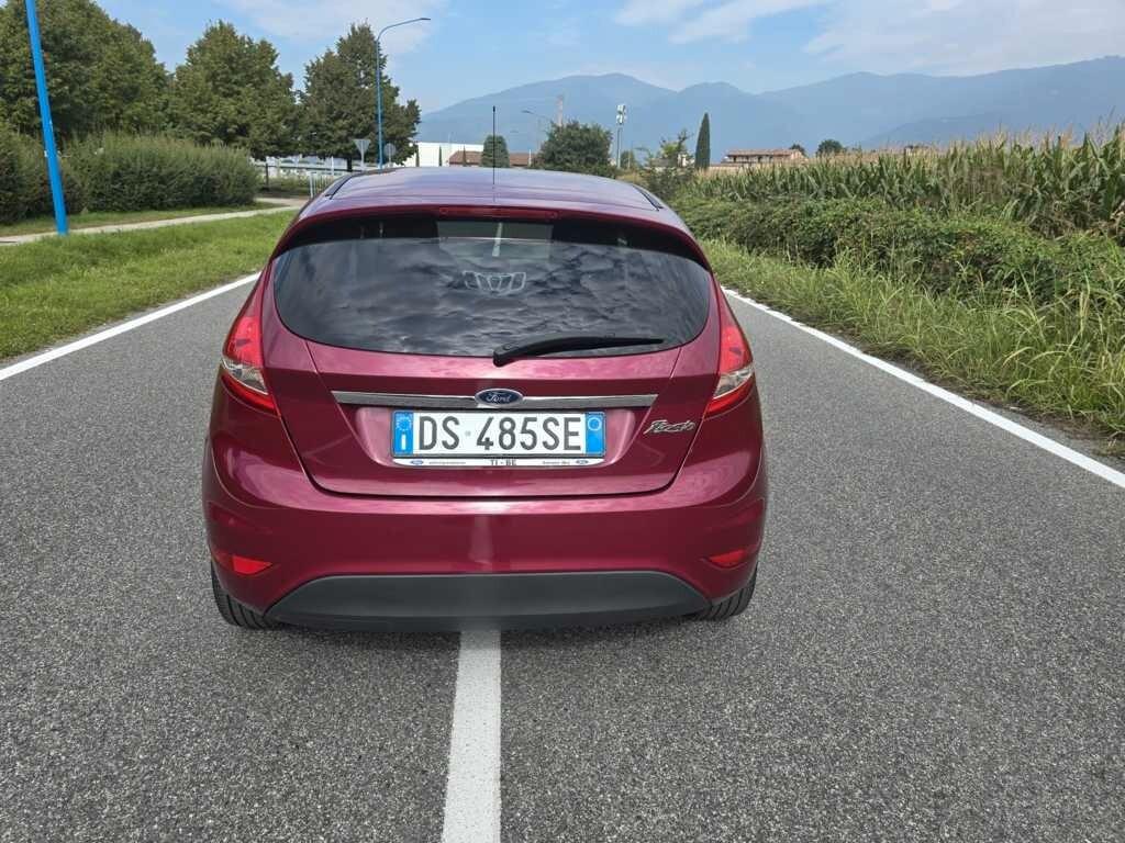 FORD FIESTA 1,2 BENZINA- TITANIUM- OK NEOPATENTATI-