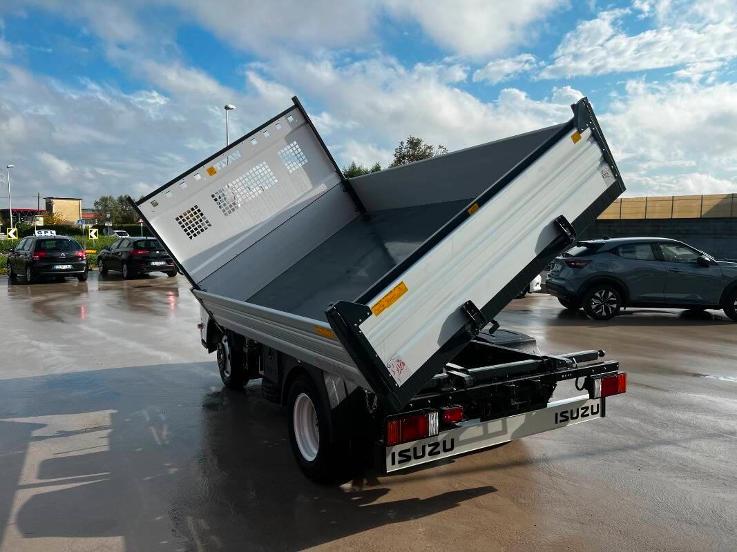 Isuzu M 21 TT Passo E ribaltabile trilaterale