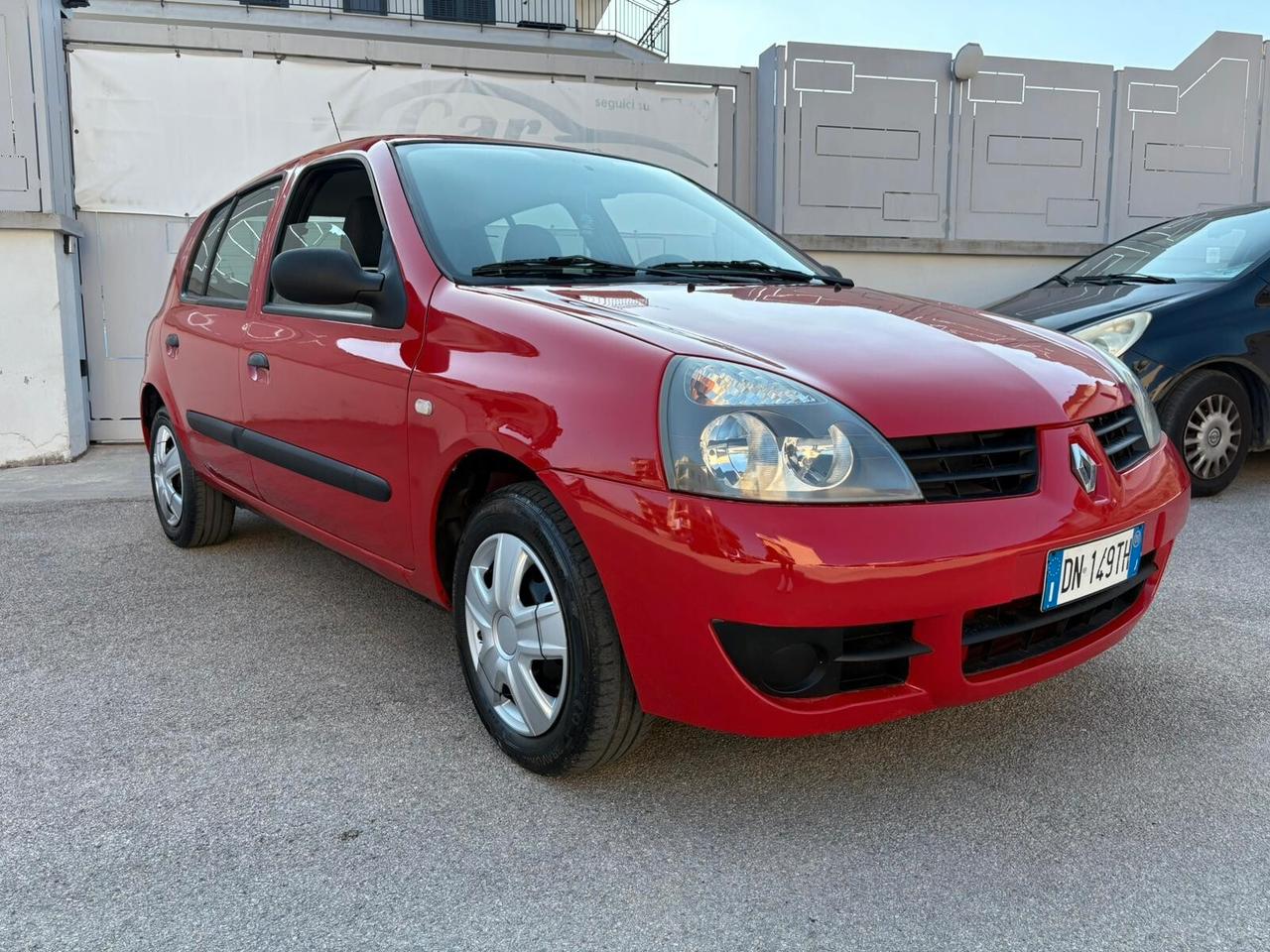 Renault Clio Storia 1.2 16V 5 porte Dynamique