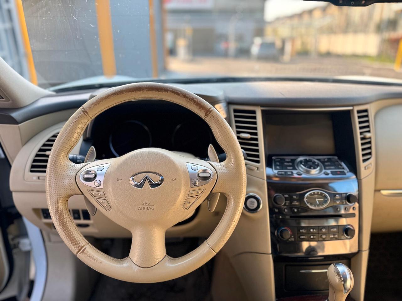 Infiniti FX30d 3.0 DIESEL 2011 TOP!