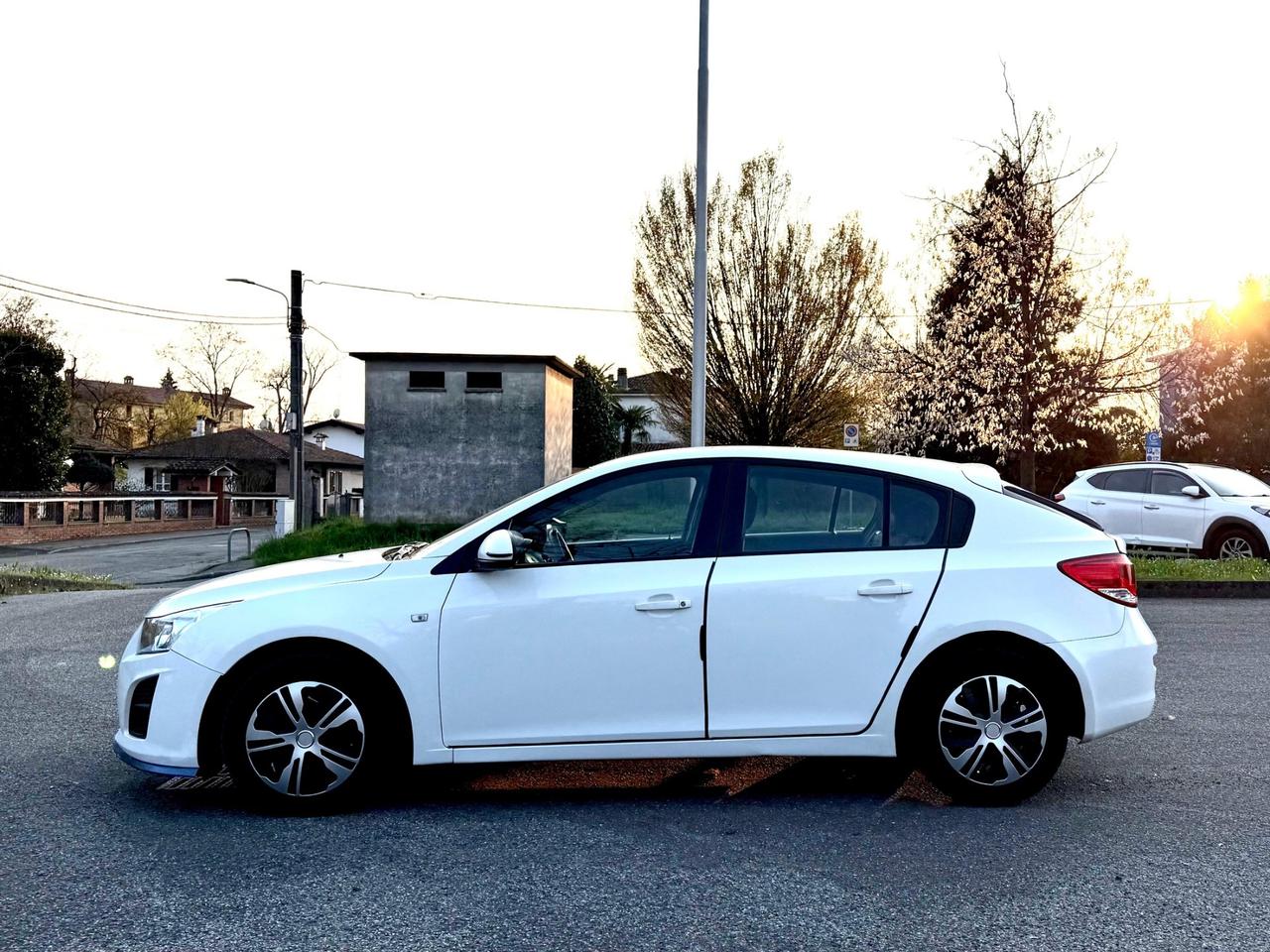 Chevrolet Cruze 1.6 5 porte LS