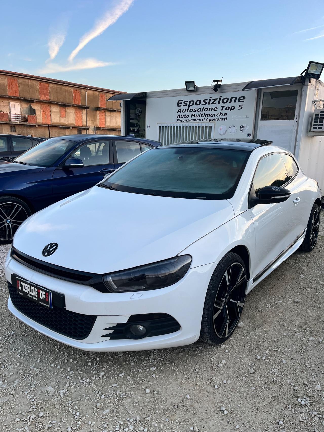Volkswagen Scirocco 2.0 turbo benzina 200 cv Automatica