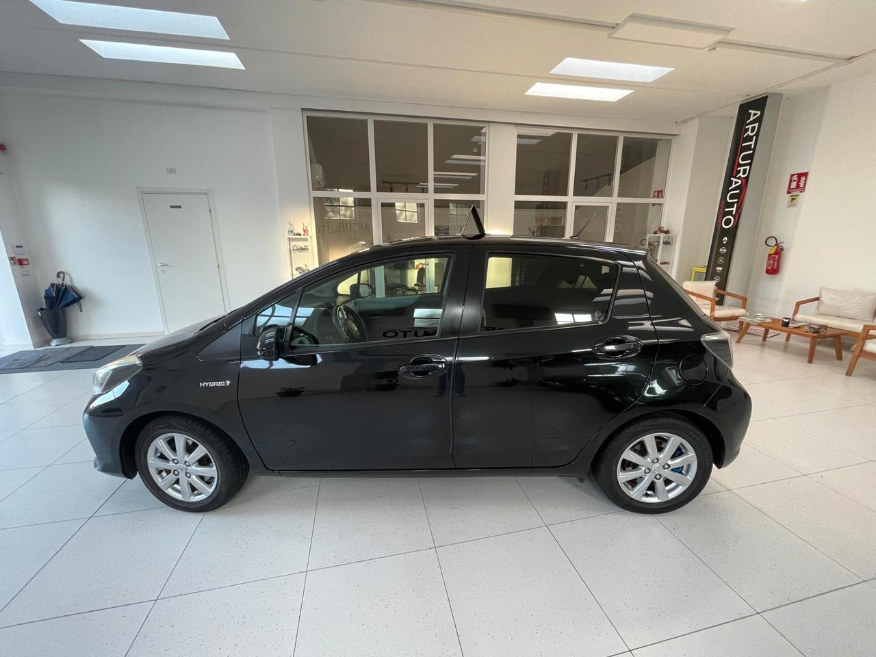 Toyota Yaris 1.5 Hybrid 5 porte Lounge