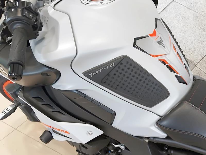 Yamaha MT-10
