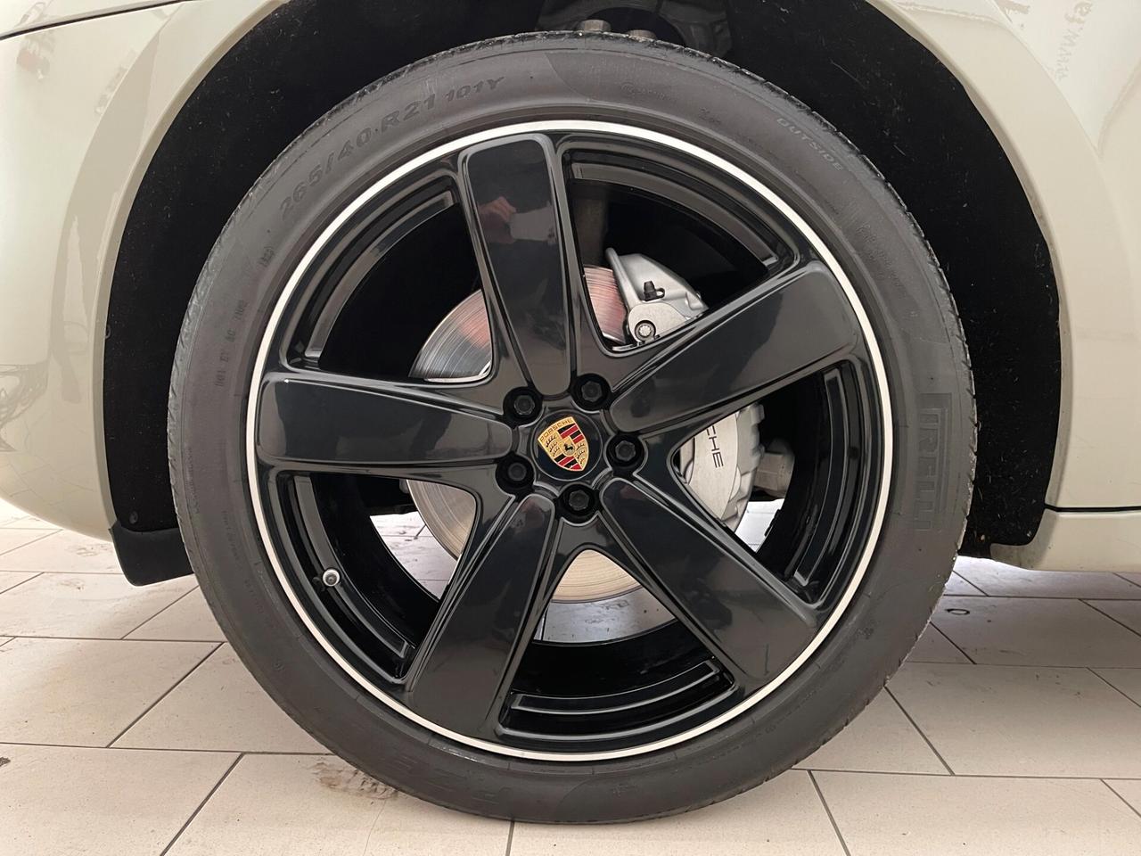 Porsche Macan S Pack GTS 3.0d 250cv pdk-LEGGI SOTTO