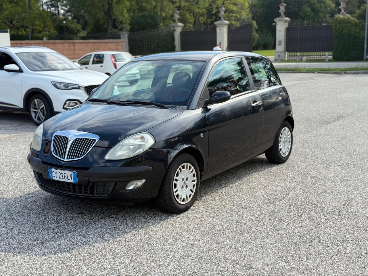 Lancia Ypsilon 1.2 Oro