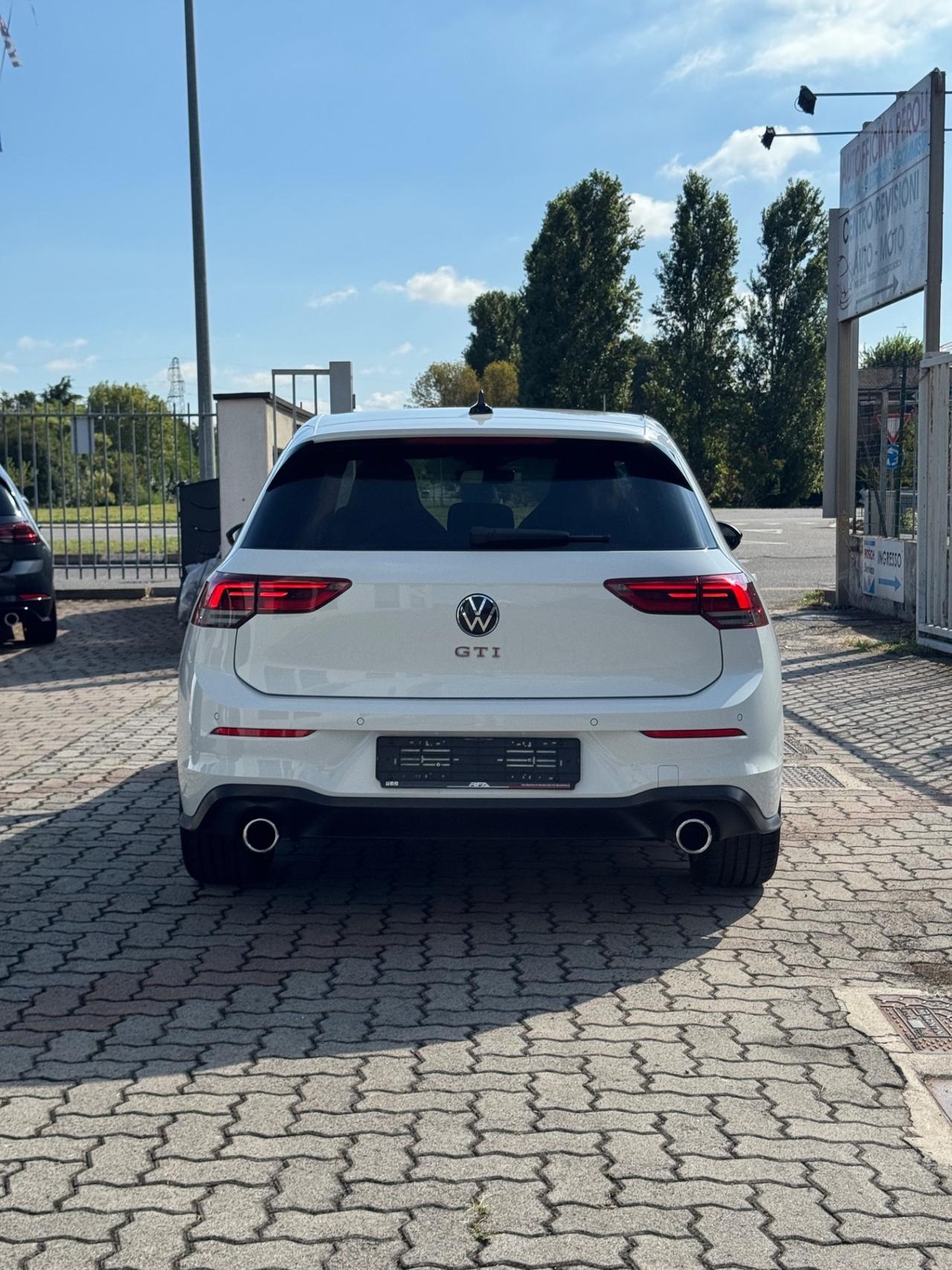 Volkswagen Golf GTI 2.0 TSI DSG