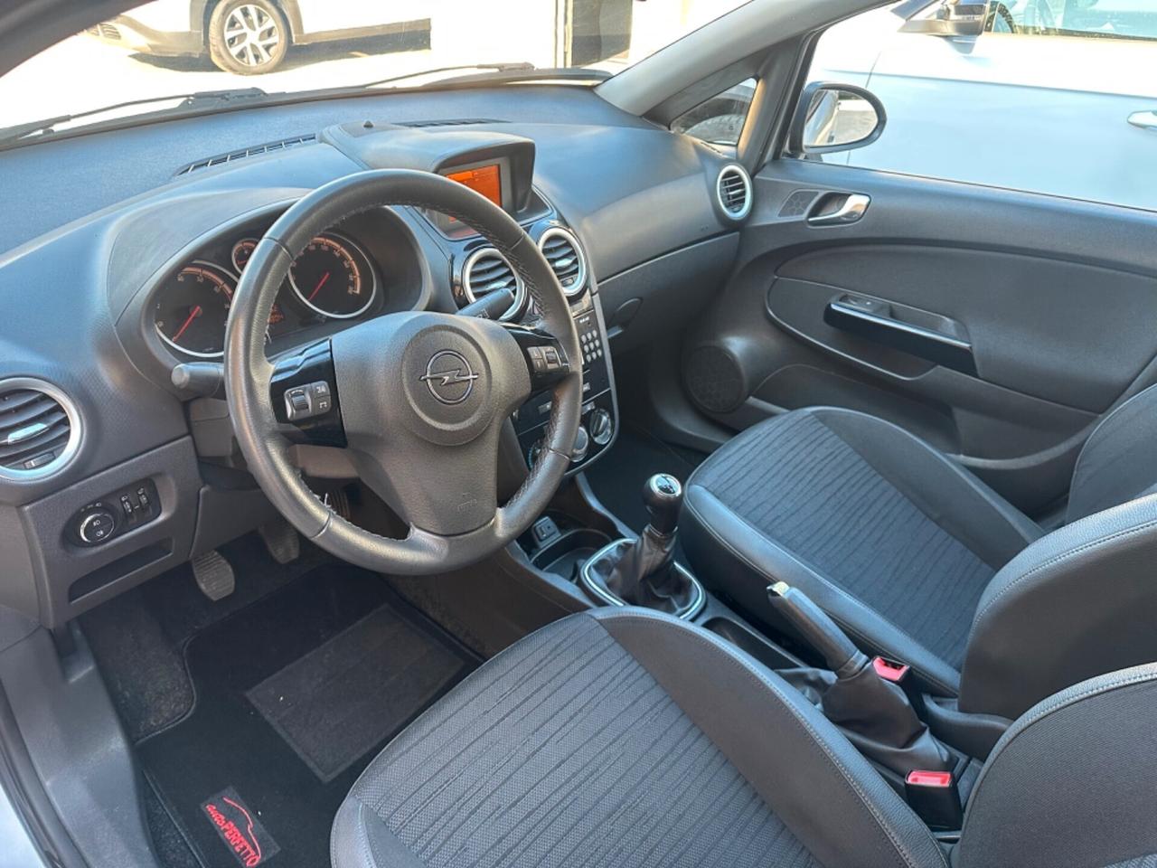 Opel Corsa 1.2 85CV 5 porte GPL-TECH Edition