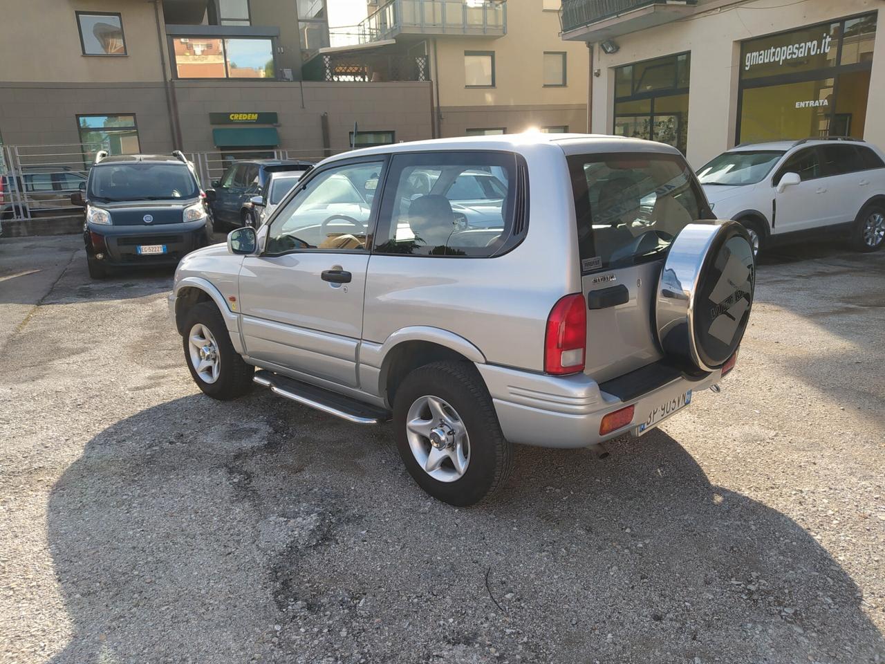 Suzuki Grand Vitara 1.6i 16V cat 3 porte