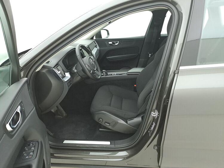 Volvo XC60 Momentum Pro Geartronic AWD BR476175 2.0 Mild Hybrid 197CV