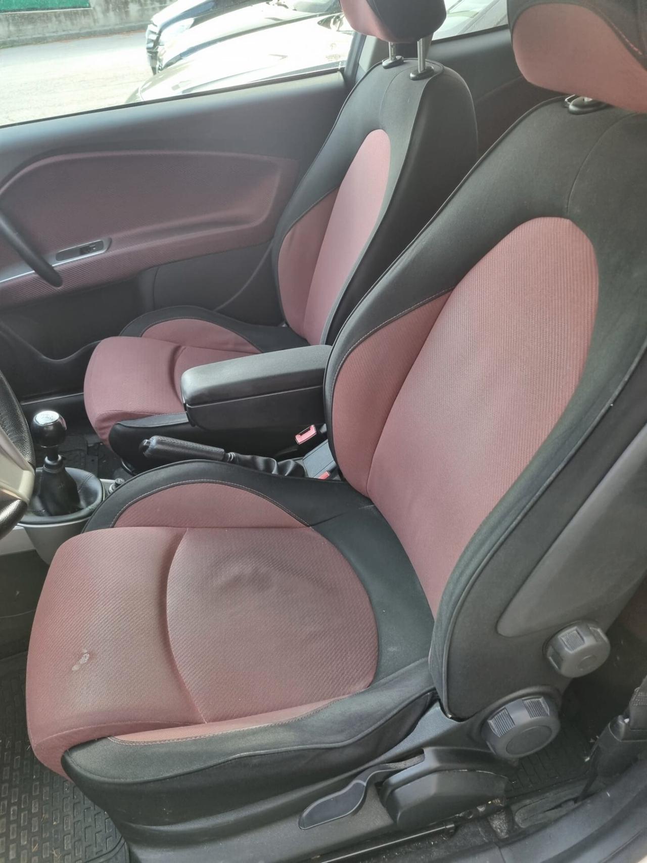 Alfa Romeo MiTo 1.3 JTDm-2 95 CV S&S Distinctive Sport Pack