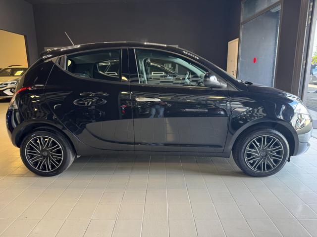 LANCIA Ypsilon 1.0 FireFly 5 porte S&S Hybrid Gold