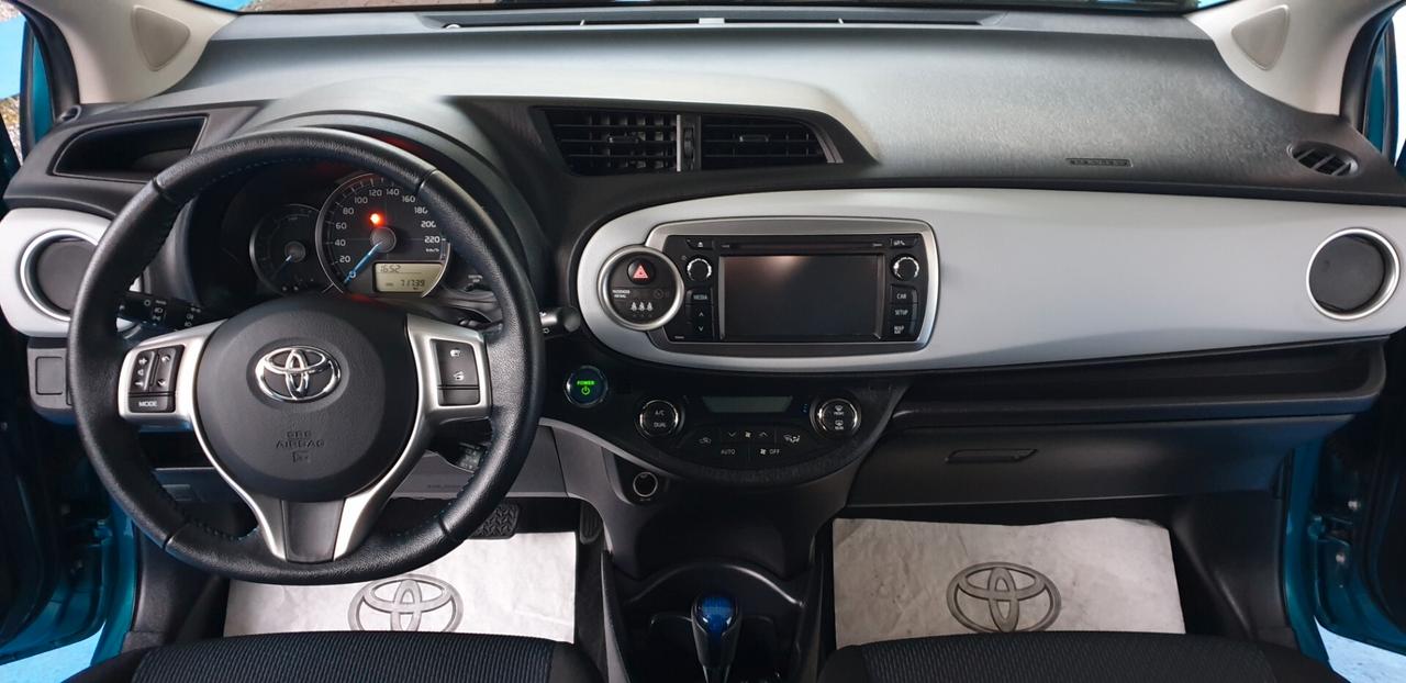 TOYOTA YARIS 1.5 BENZINA/IBRIDA FULL OPTIONAL KM 71 MILA