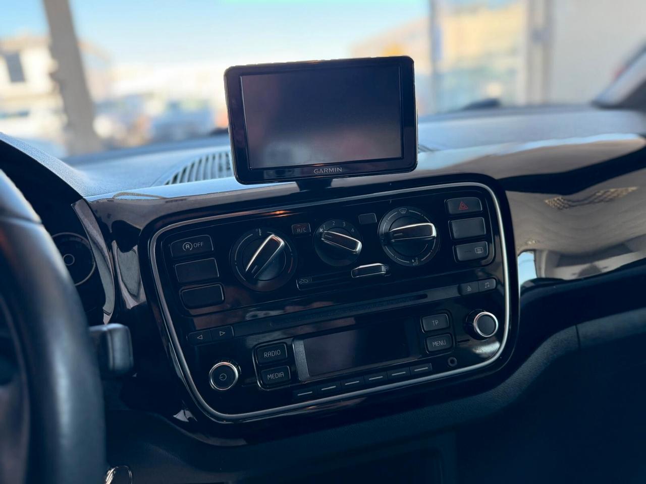 Volkswagen up! 1.0 METANO 2014