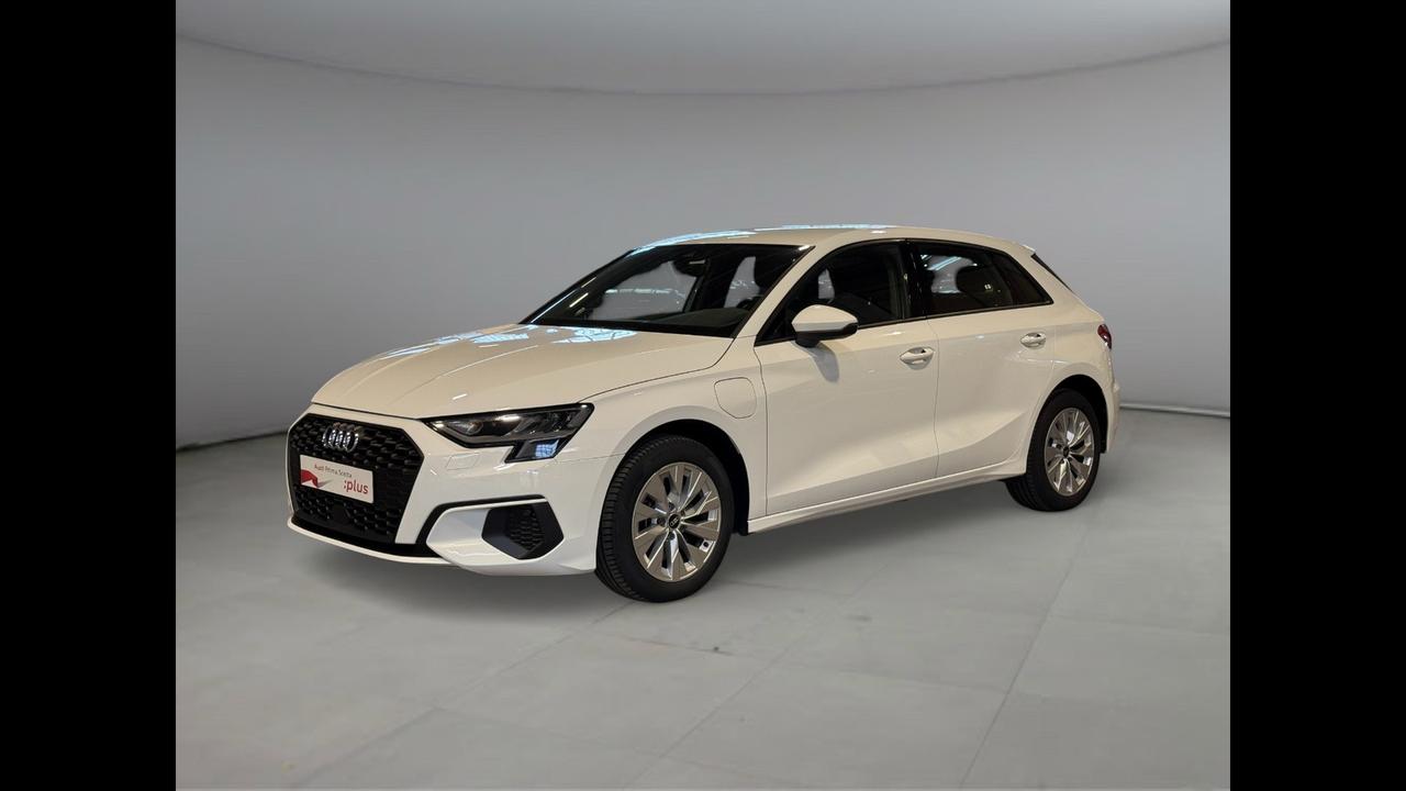 Audi A3 SPORTBACK 40 TFSI E S TRONIC