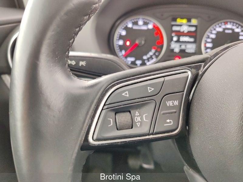 Audi Q2 Q2 35 TFSI Business