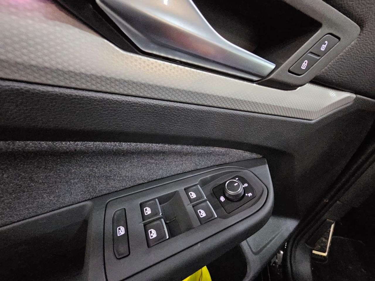 Volkswagen Golf ETSI MOVE LIFE C.16 Tetto Led Matrix Clima3Zone