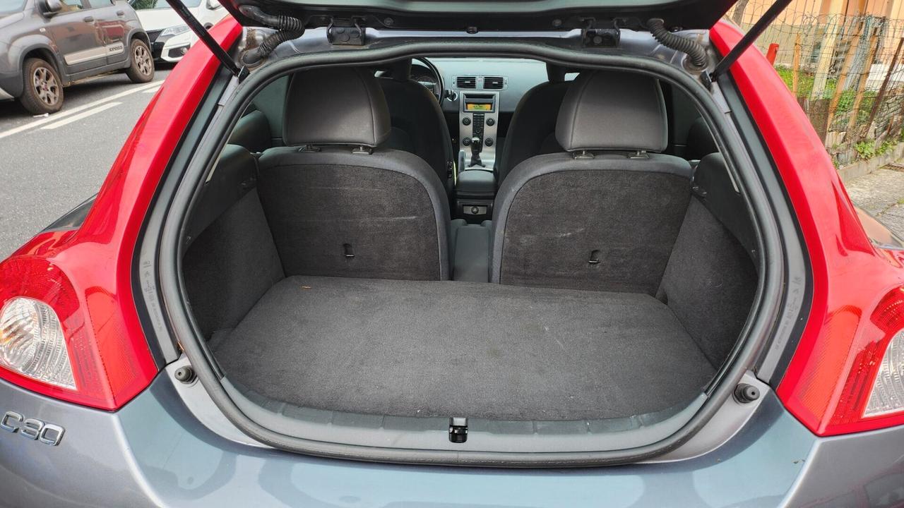 Volvo C30 1.6 Momentum