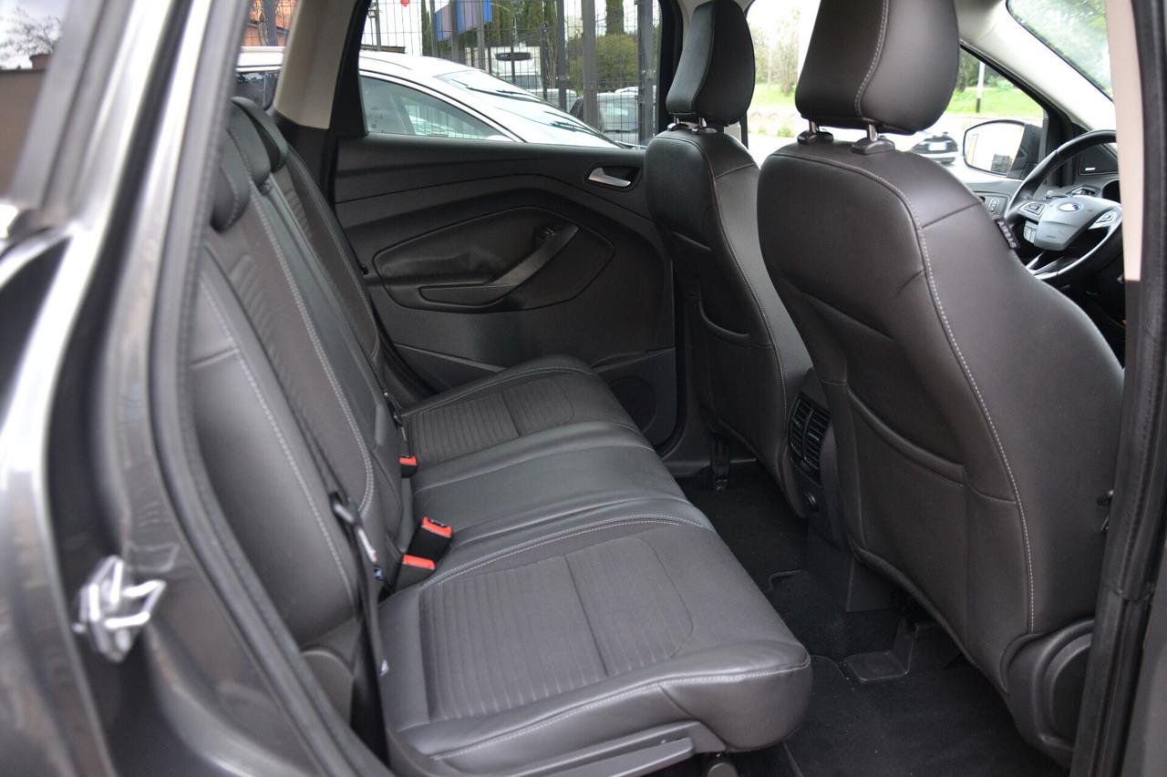 Ford Kuga 1.5 TDCi 120CV TITANIUM NAV+TEL+PDC+PRIVACY+CERCHI