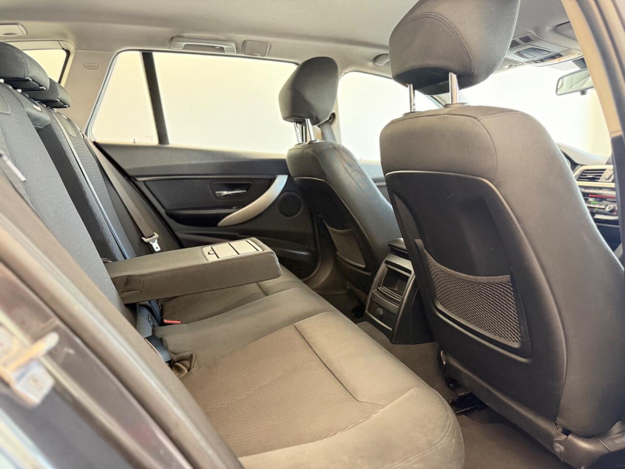 BMW 316d Touring Sport automatica okneopatentati